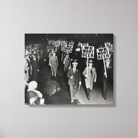 We willen bier! Protest tegen drankverbod, 1931. A Canvas Afdruk (Voorkant)