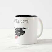 We willen wereldvrede en vrijheid, stop de oorlog tweekleurige koffiemok (Voorkant rechts)