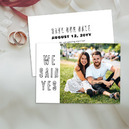 We zeiden ja met foto eenvoudige moderne bruiloft save the date