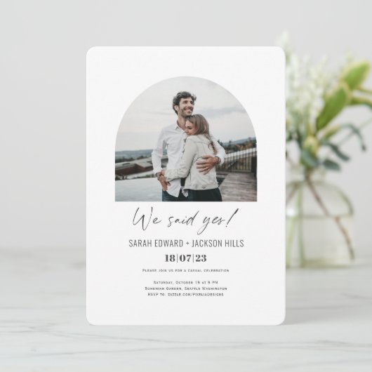 We zeiden ja simpele moderne foto-op-bruiloft kaart (Staand voorkant)