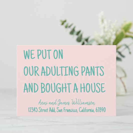 We zetten onze volwassen mieren aan en kochten een aankondiging (Staand voorkant)