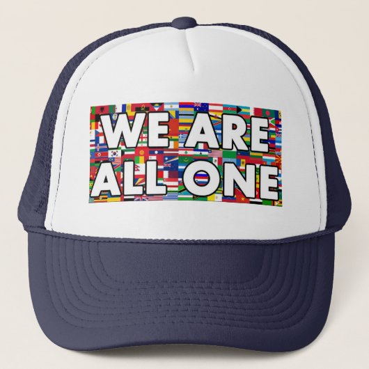 We zijn allemaal één 016 trucker pet (Voorkant)