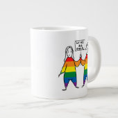 We zijn allemaal gelijk grote koffiekop (Voorkant rechts)