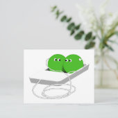 We zijn als twee erwten in een peul briefkaart (Staand voorkant)