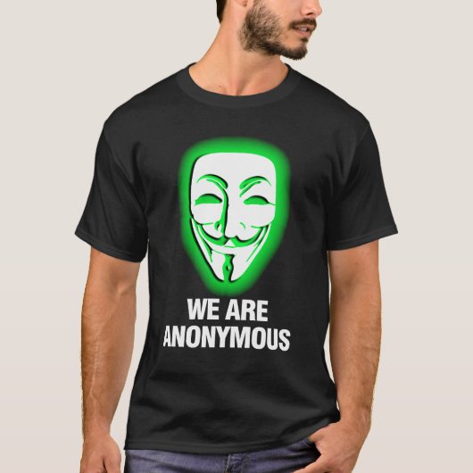 WE ZIJN ANONIEM. (GROEN) T-SHIRT (Voorkant)