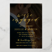 We zijn een 'Engaged Photo Engagement Party Gold' Folie Uitnodiging (Voorkant)