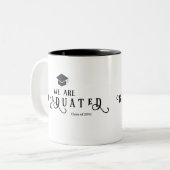 We zijn gegradueerde kalligrafie tweekleurige koffiemok (Voorkant links)