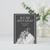 We zijn geraakt | Moderne foto bruiloft aankondigi Aankondigingskaart (Staand voorkant)