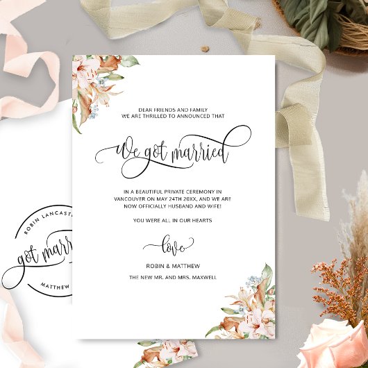 We zijn getrouwd, aardse bloemen, getrouwd aankondiging