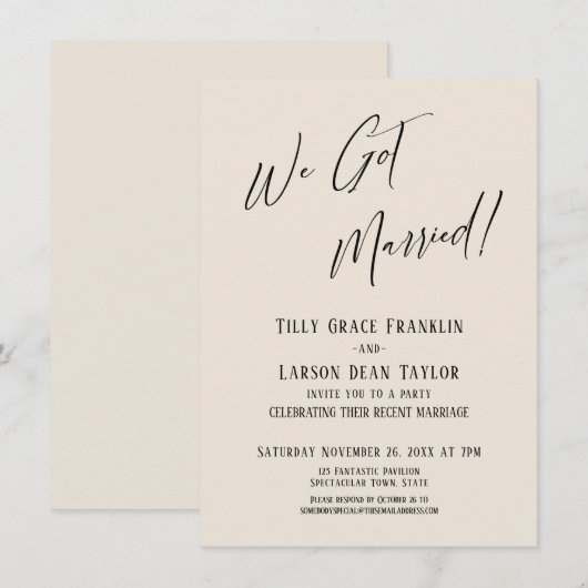 We Zijn Getrouwd! Eenvoudige Elegante Typografie C Kaart (Voorkant / Achterkant)