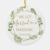 We zijn getrouwd in een pandemie, eerste kerstmis keramisch ornament (Voorkant)