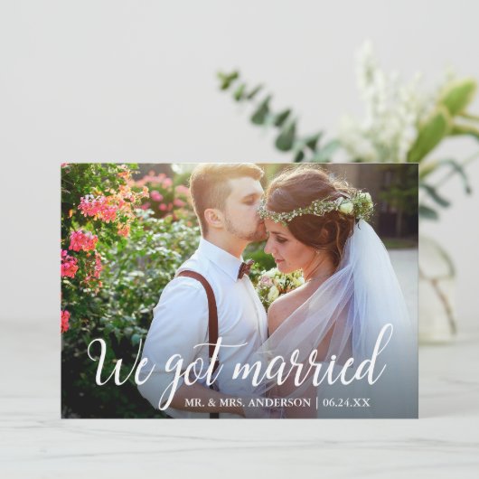 We zijn getrouwd kalligrafie bruiloft fotokaart bedankkaart (Staand voorkant)