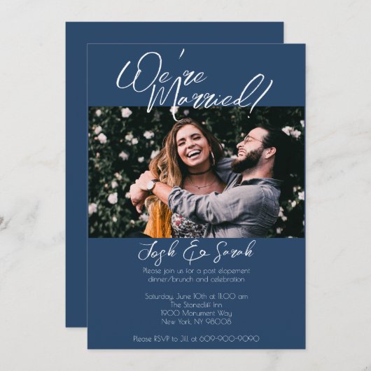 We zijn getrouwd Navy Blue Elopement Kaart (Voorkant / Achterkant)