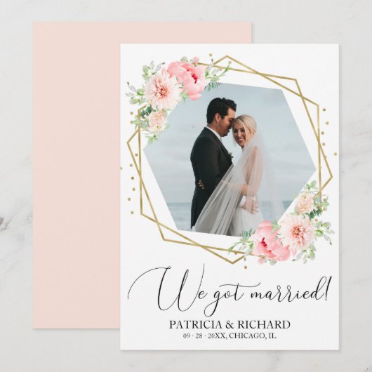 We Zijn Getrouwd Roze Bloemige Verlopen Aankondigi Kaart (Voorkant / Achterkant)