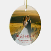 We zijn getrouwd tijdens een pandemische foto met  keramisch ornament (Rechts)