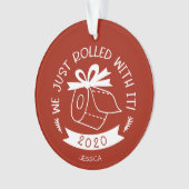 We zijn gewoon doorgewinterd met het grappige fees ornament (voorkant)