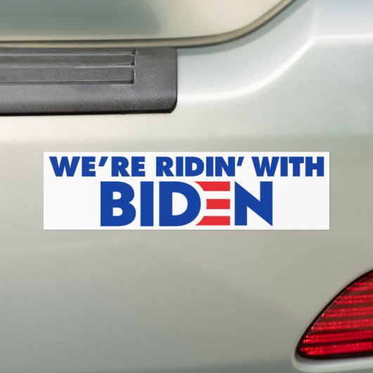 We zijn met Biden 2024. Bumpersticker (Op auto)
