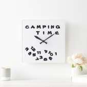 "WE ZIJN OP *CAMPTIME* MET DEZE COOL-KLOCK VIERKANTE KLOK (Huis)