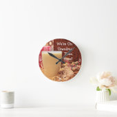 "We zijn op oma Time here" en koekjes en melk Ronde Klok (Huis)