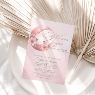 We zijn over de Moon Girl Baby shower uitnodiging