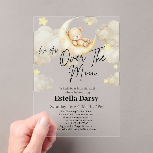 We zijn over het Baby shower Moon Teddy Bear Acryl Uitnodigingen (Insitu (Draagbaar))