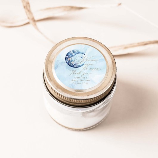 We zijn over het Moon Boy Baby shower Ronde Sticker