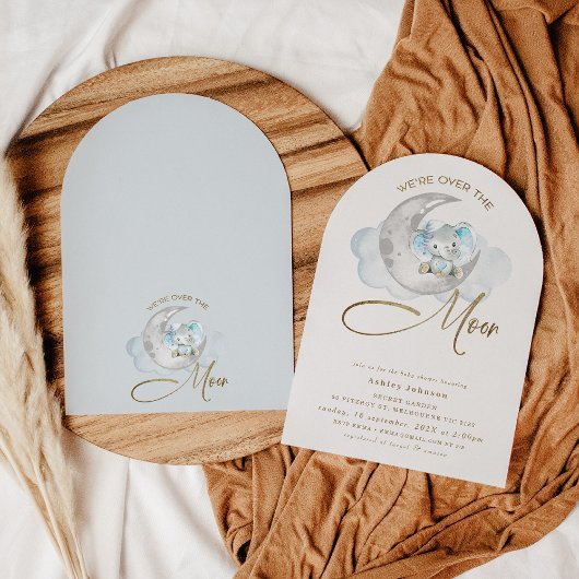 We zijn over het Moon Elephant Baby shower Kaart