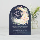 We zijn over het Moon Floral Girl Navy Baby shower Kaart (Staand voorkant)