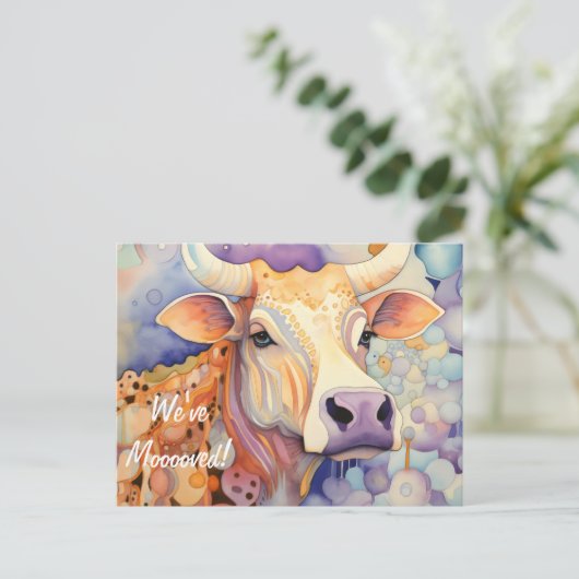 We zijn verhuisd! Artsy Koe Briefkaart (Staand voorkant)