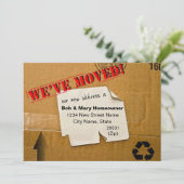 WE ZIJN VERHUISD - KARTONNEN DOOS BERICHT AANKONDIGING (Staand voorkant)