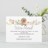 We zijn verhuisd. Labrador Puppy Floral Moving Aankondiging (Staand voorkant)