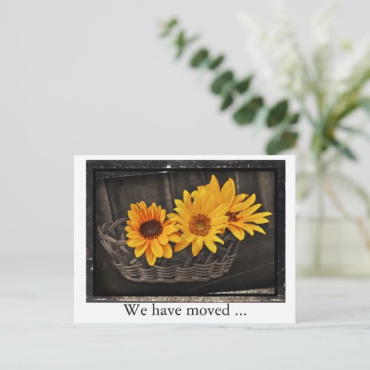 We zijn verhuisd met zonnebloemen Nieuw adres Aankondigingskaart (Staand voorkant)