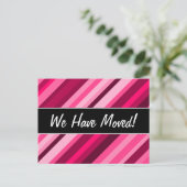 "We zijn verhuisd!" + Roze/Magenta strepen patroon Aankondigingskaart (Staand voorkant)