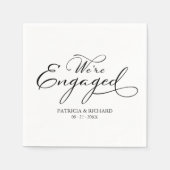 We zijn verloofd met Black White Engagement Party Servet (Voorkant)