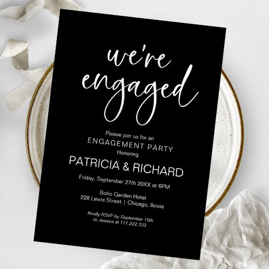 We zijn verloofd met chique kalligrafie verlovings kaart