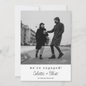 We zijn verloofd met twee foto eenvoudige elegante aankondiging (Voorkant)