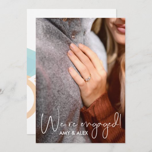 We zijn verloofd! Modern Engagement Party Kaart (Voorkant / Achterkant)