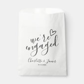 We zijn verloofd Verlovingsfeest Zwart en Wit Bedankzakje (Voorkant)