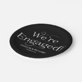 We zijn verloofd Verlovingsfeest Zwart Papieren Bordje (Gekanteld)