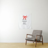 We zijn verloofd voeg naam letter rode strik moder wandkleed (In situ)