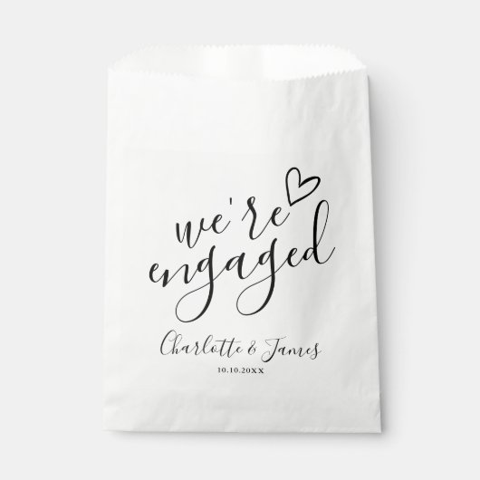 We zijn verlovingsfeest zwart op wit bedankzakje (Voorkant)