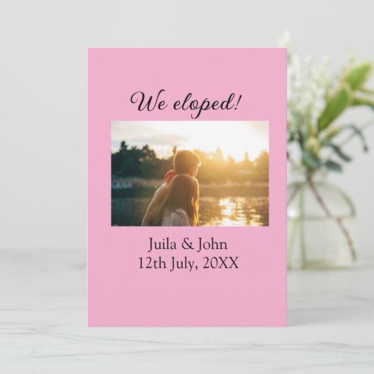 We zijn weggelopen voeg koppel naam stad toe, datu aankondiging (Staand voorkant)