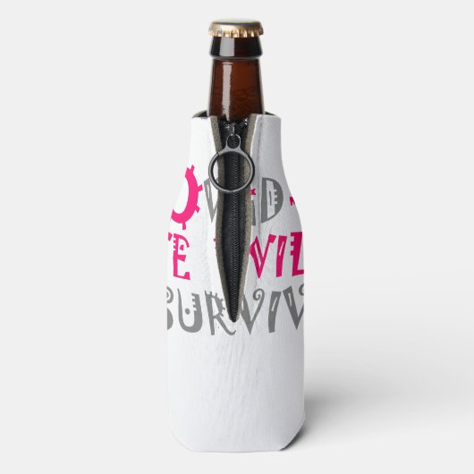 We zullen COVID-19 overleven – kracht en veerkrach Flesjeskoeler (Fles Achterkant)