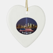 We zullen nooit 9-11 toespelingen vergeten keramisch ornament (Rechts)