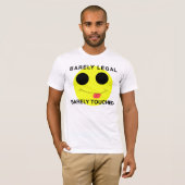 WEARE18's Barely Legal T-SHIRT met een zeer hoge a (Voorkant volledig)