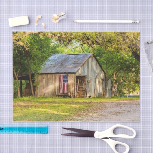 Weathered Barn met een Amerikaanse vlag Tissuepapier (Craft)