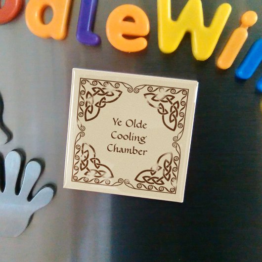 Weathered Brown Celtic Knot Tribal Border Design Magneet