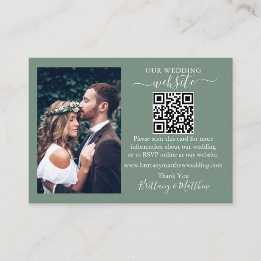 Website met minimalistische QR-foto Sage Green Informatiekaartje (Voorkant)