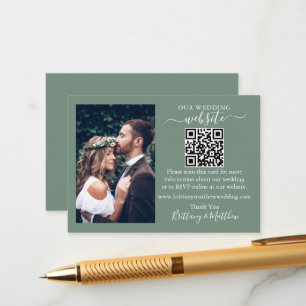 Website met minimalistische QR-foto Sage Green Informatiekaartje