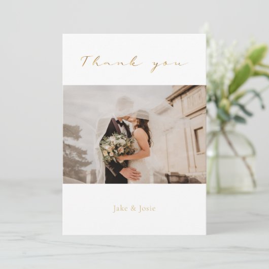 Weddenfoto, gouden script, moderne bruiloft bedankkaart (Staand voorkant)